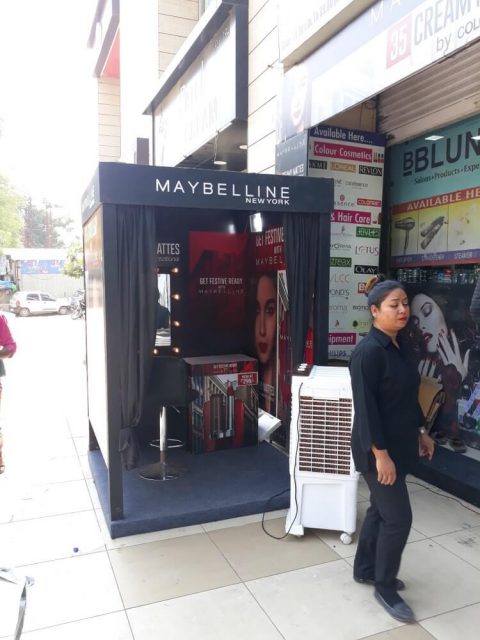 Maybelline_Festival_Instore activation_Gujarat